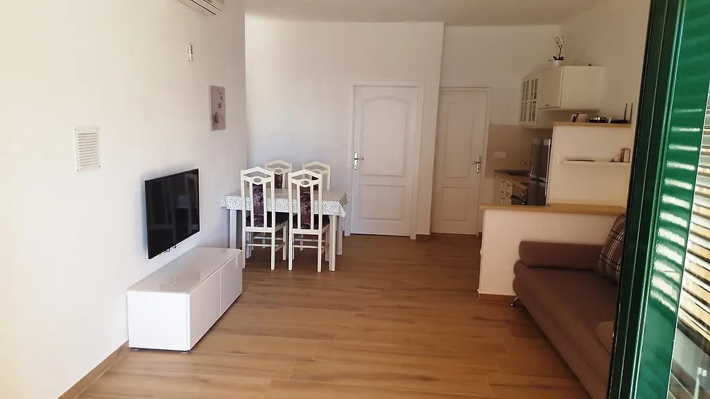 Apartments Sunny Punta Privlaka  Kroatien
